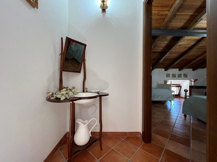 Image No.7-7 Bed Villa for sale