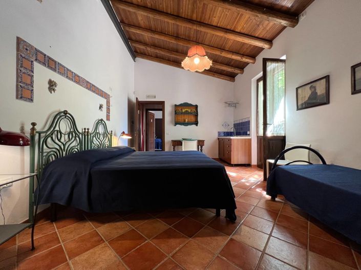 Image No.9-7 Bed Villa for sale