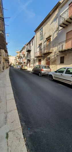 Image No.24-2 Bed House for sale