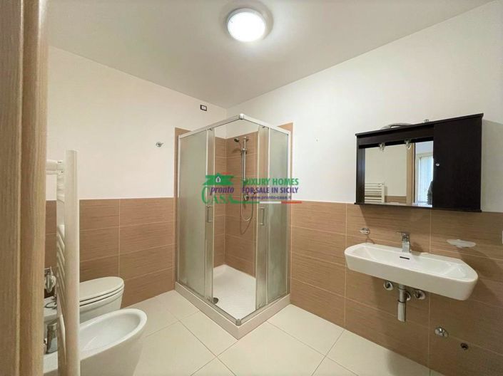 Image No.20-3 Bed Villa for sale