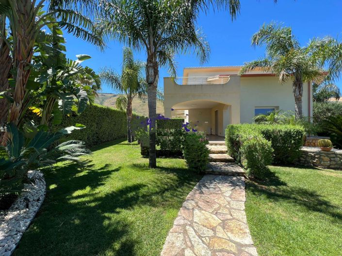 Image No.19-3 Bed Villa for sale