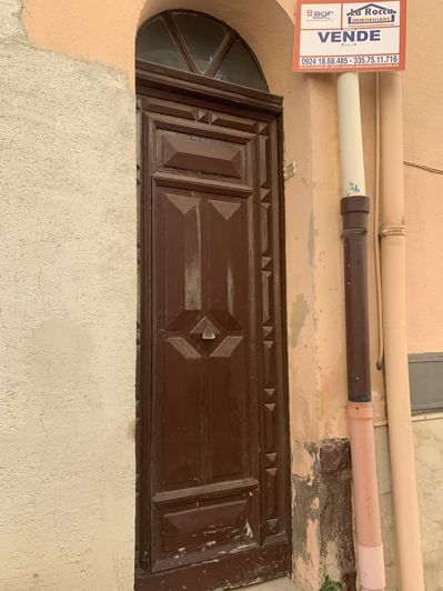 Image No.8-2 Bed House for sale