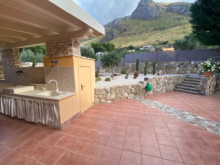 Image No.27-3 Bed Villa for sale