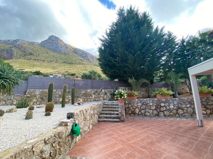 Image No.29-3 Bed Villa for sale