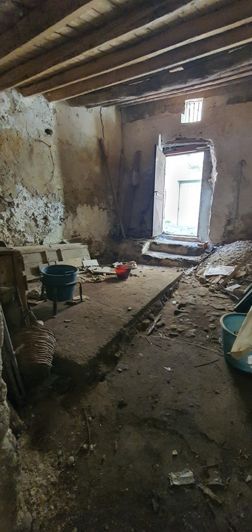 Image No.4-2 Bed House for sale