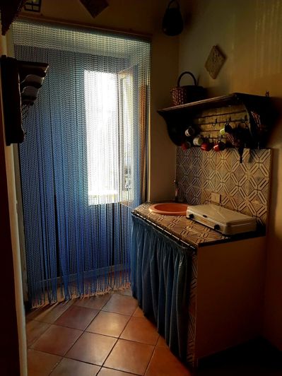 Image No.12-2 Bed House for sale