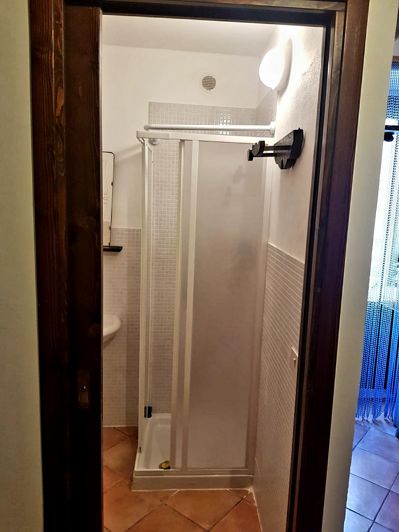 Image No.13-2 Bed House for sale