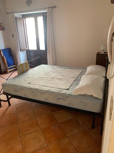 Image No.37-2 Bed House for sale