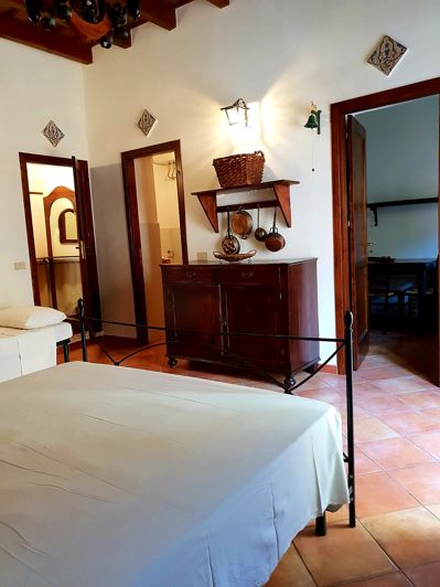 Image No.44-2 Bed House for sale