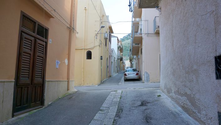 Image No.13-7 Bed Apartment for sale