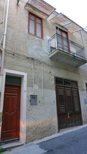 Image No.18-7 Bed Apartment for sale