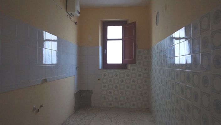 Image No.9-7 Bed Apartment for sale