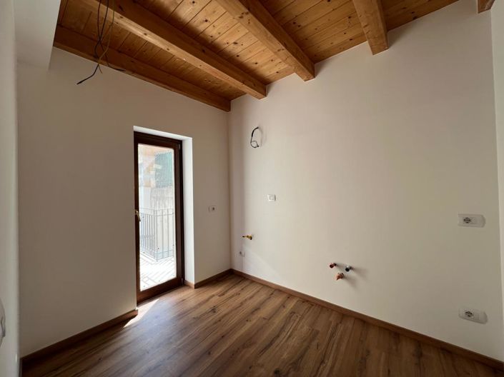 Image No.18-2 Bed Apartment for sale