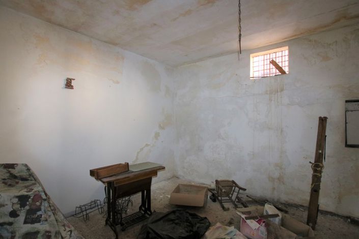 Image No.11-2 Bed House for sale