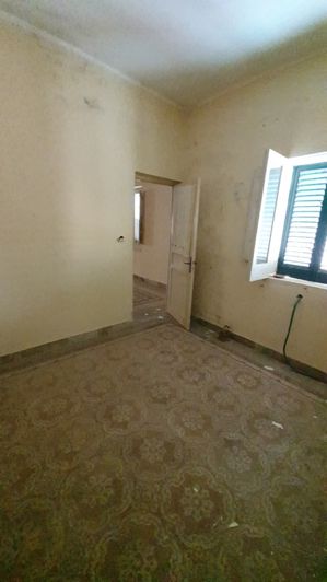 Image No.15-2 Bed House for sale