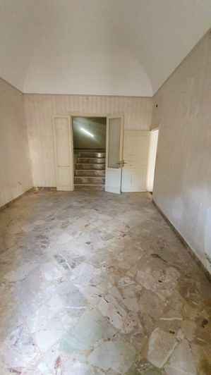 Image No.17-2 Bed House for sale