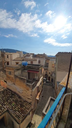 Image No.26-2 Bed House for sale