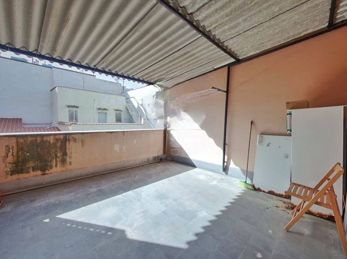 Image No.17-4 Bed House for sale