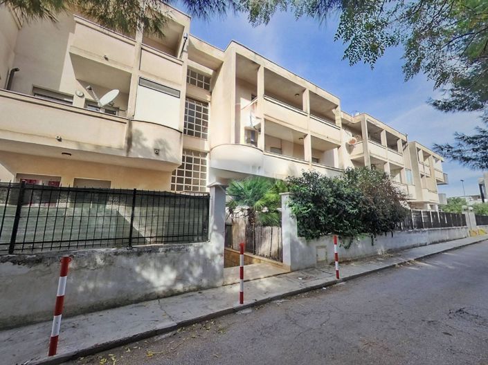 Image No.1-2 Bed Apartment for sale