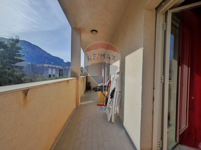 Image No.25-2 Bed Apartment for sale