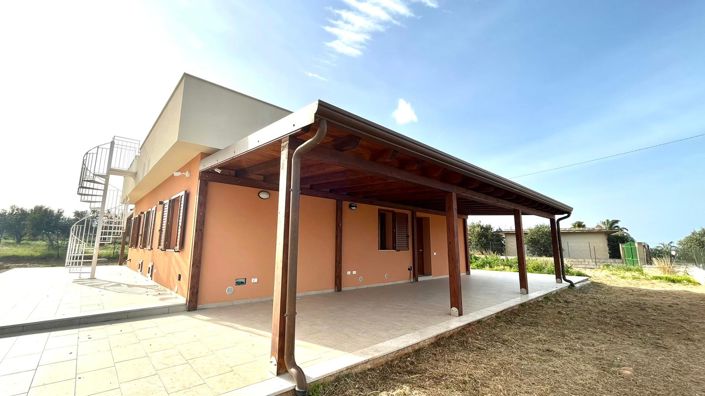 Image No.4-4 Bed Villa for sale