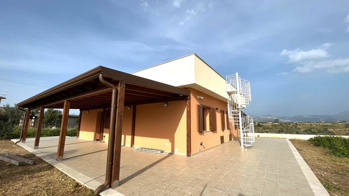 Image No.9-4 Bed Villa for sale