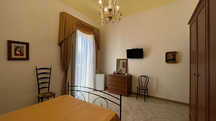 Image No.31-3 Bed House for sale