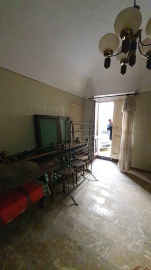 Image No.13-2 Bed House for sale