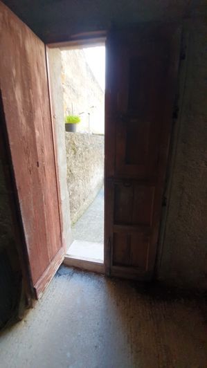 Image No.28-2 Bed House for sale