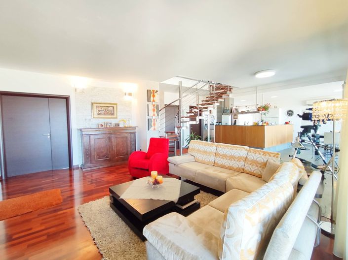 Image No.19-2 Bed Villa for sale