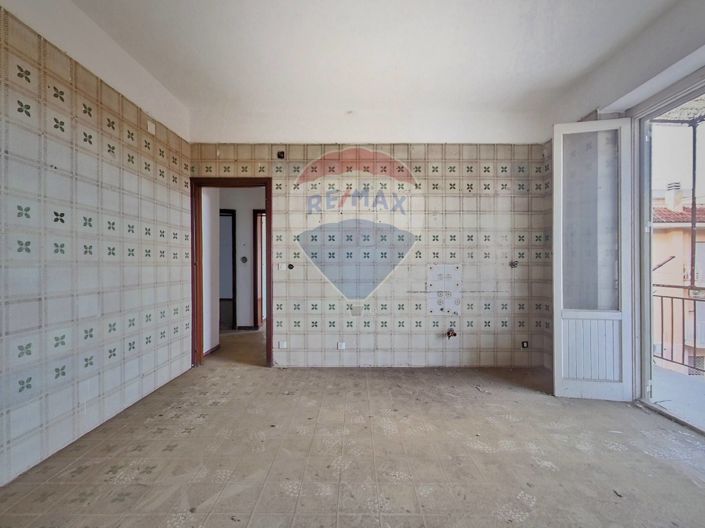 Image No.22-2 Bed Apartment for sale