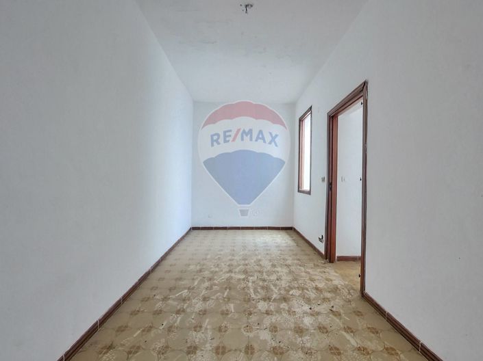 Image No.24-2 Bed Apartment for sale