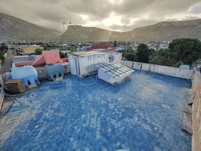 Image No.29-2 Bed Apartment for sale