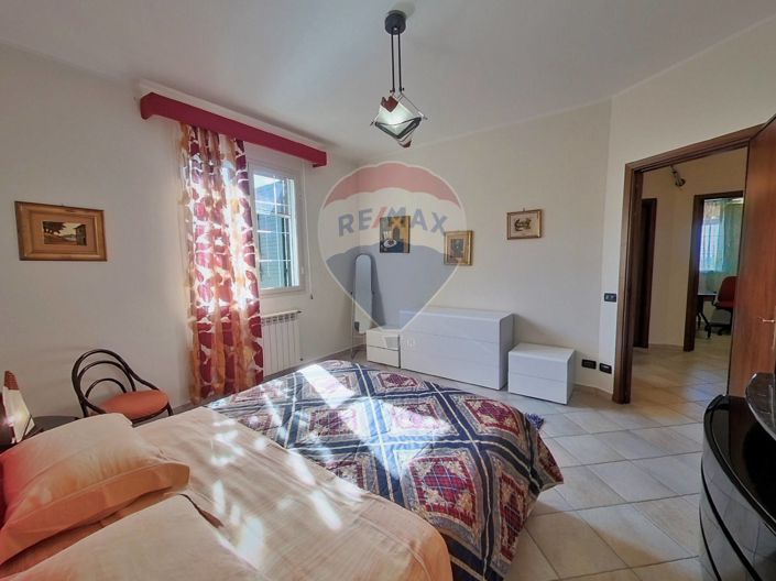 Image No.39-4 Bed Villa for sale