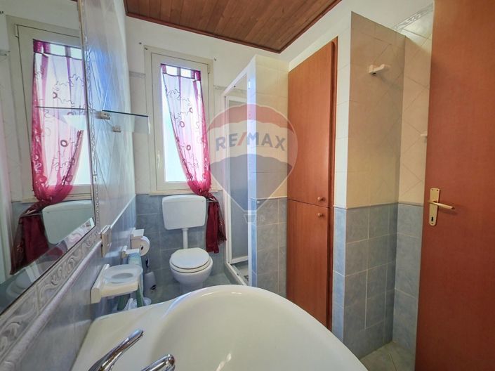 Image No.8-4 Bed Villa for sale