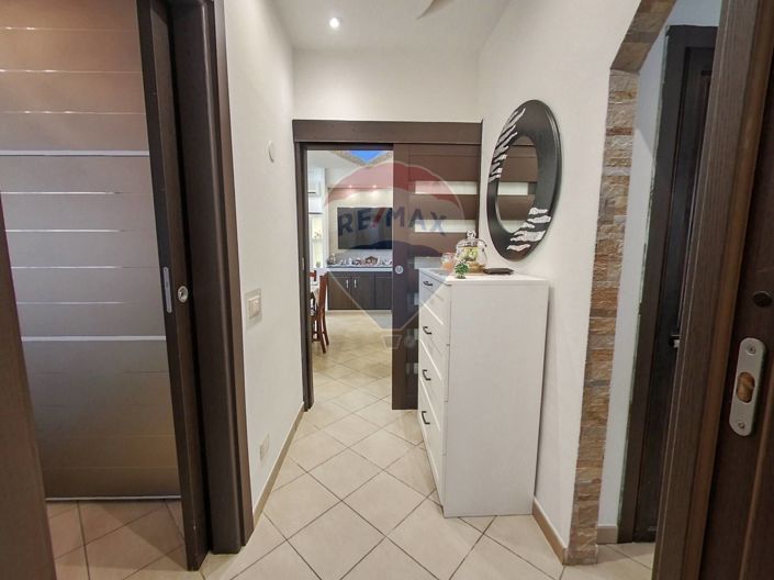 Image No.21-2 Bed Apartment for sale