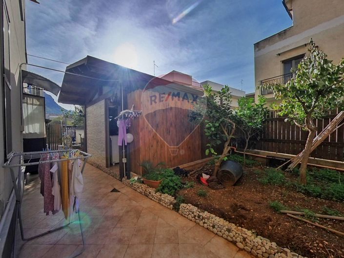 Image No.33-2 Bed Apartment for sale