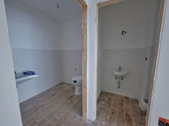 Image No.16-25 Bed Apartment for sale