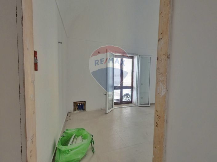 Image No.23-25 Bed Apartment for sale