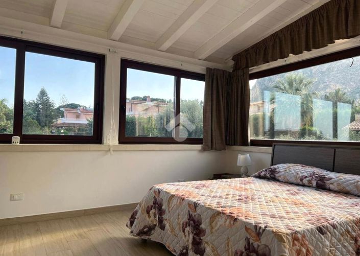 Image No.13-3 Bed Villa for sale