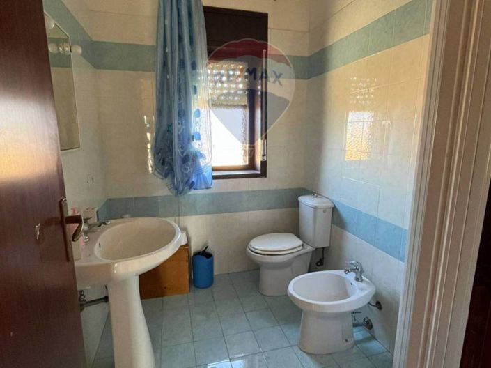 Image No.18-4 Bed Villa for sale