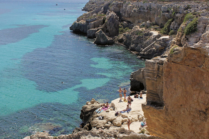 Image No.12-2 Bed Apartment for sale