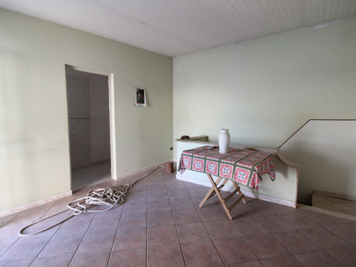 Image No.23-2 Bed Apartment for sale