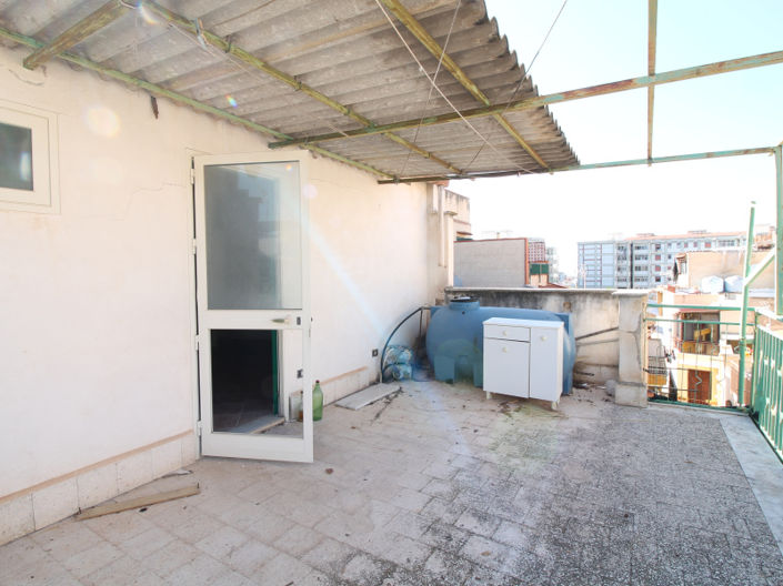 Image No.25-2 Bed Apartment for sale