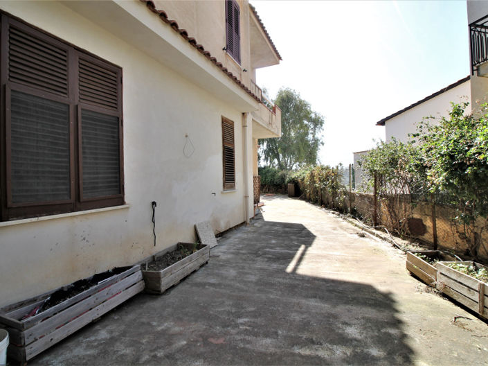 Image No.3-4 Bed Villa for sale