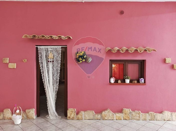 Image No.28-3 Bed Villa for sale