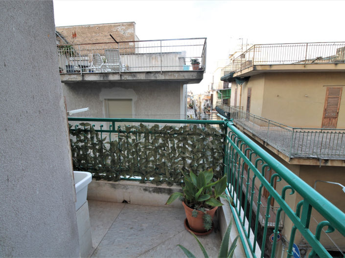 Image No.16-2 Bed Apartment for sale