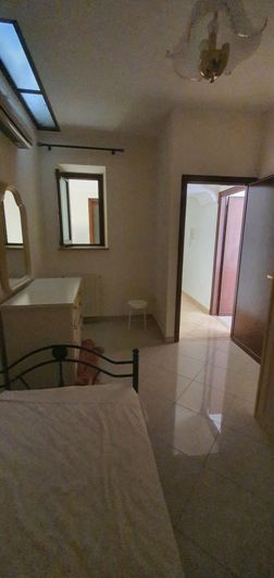 Image No.19-6 Bed House for sale