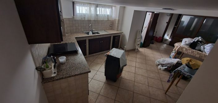 Image No.38-6 Bed House for sale