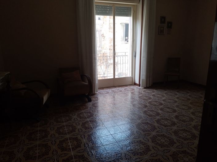 Image No.20-2 Bed House for sale